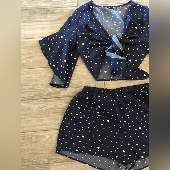 Shein|Satin Navy polka dot two piece SET, shorts & crop top•••Self tie crop top - Picture 6 of 15